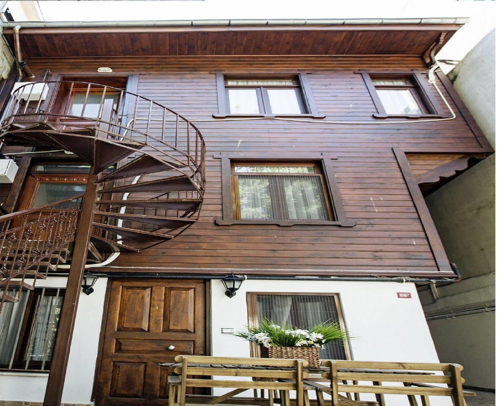 Buyukada Apart Hotel - Sehbal Adalar Esterno foto