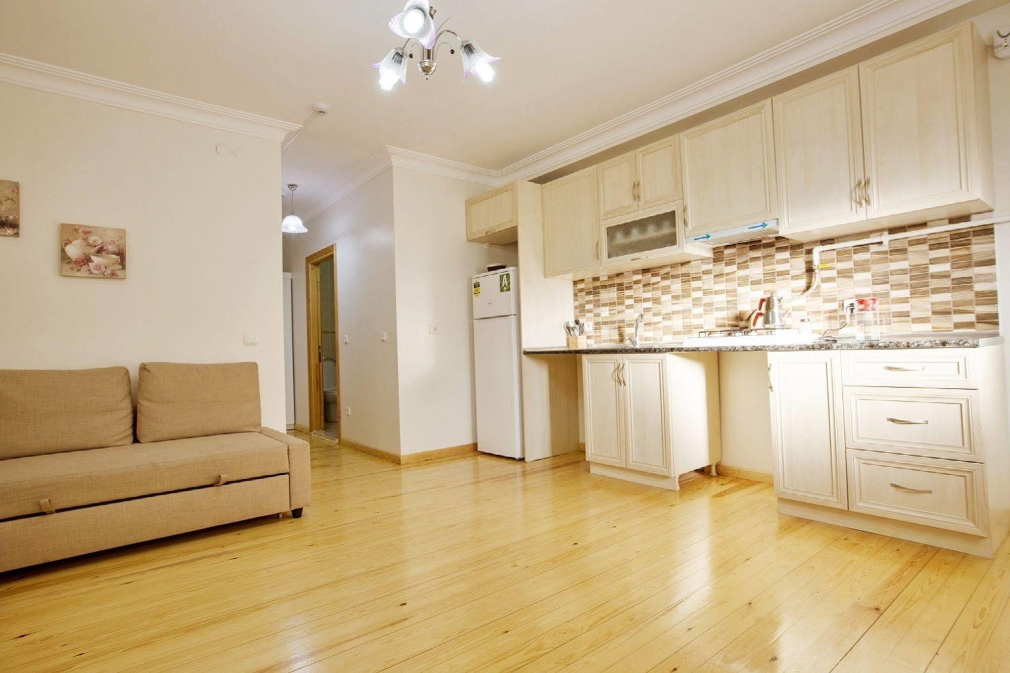 Buyukada Apart Hotel - Sehbal Adalar Esterno foto