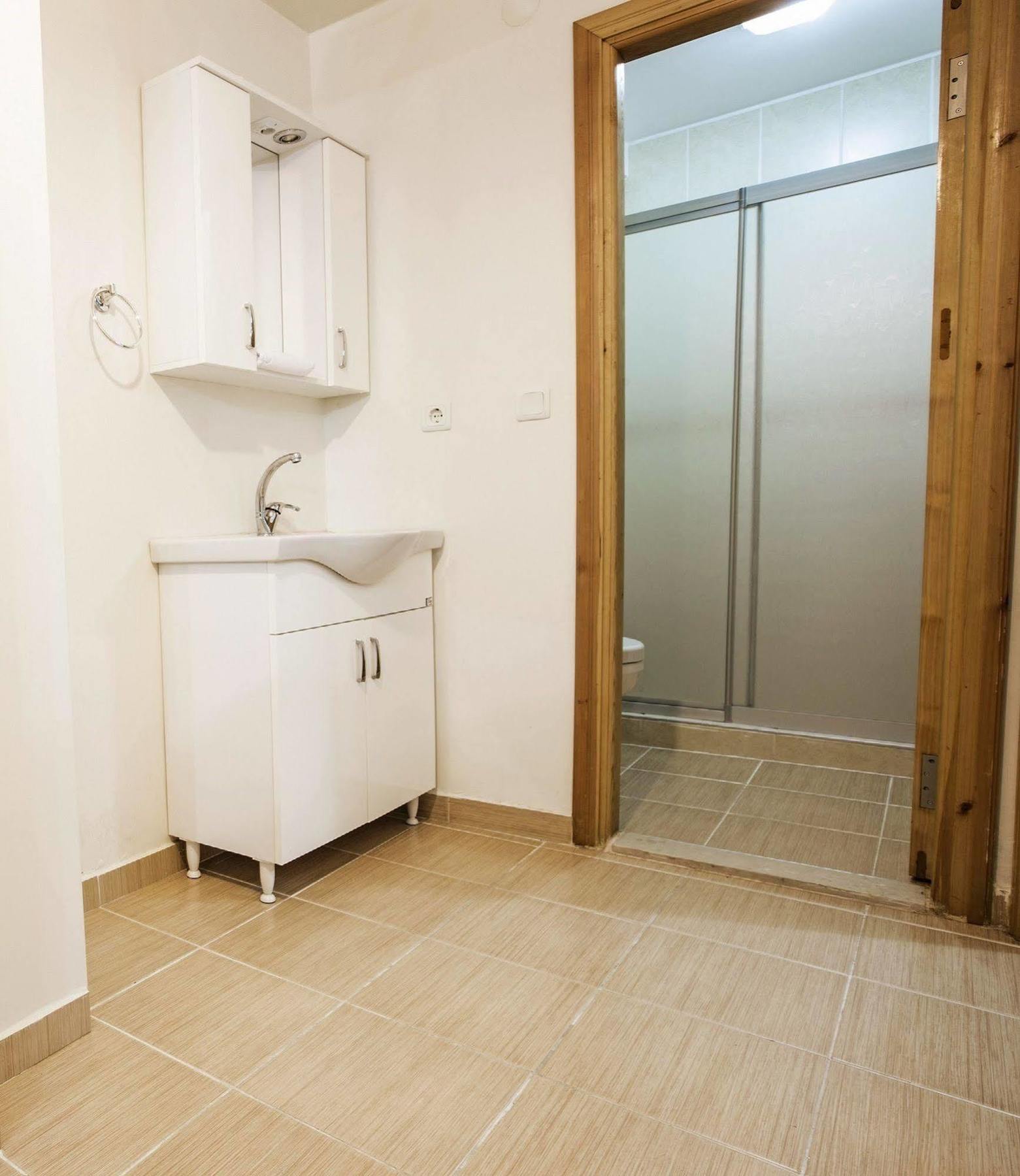 Buyukada Apart Hotel - Sehbal Adalar Esterno foto