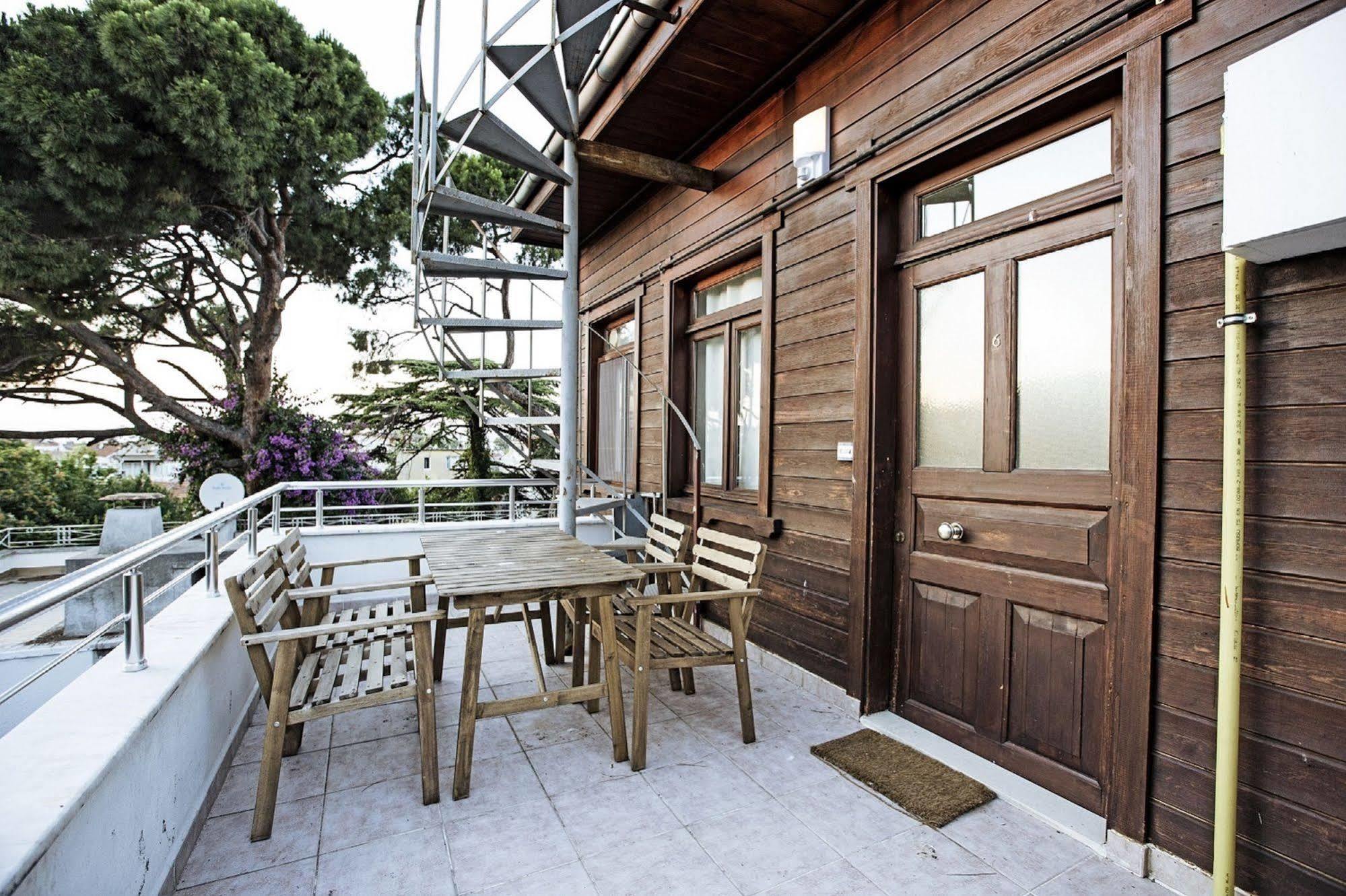 Buyukada Apart Hotel - Sehbal Adalar Esterno foto